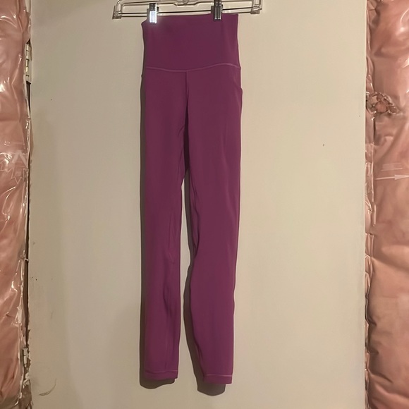 Worn Once Lululemon Align Pants Leggings 3-Pocket Magenta 25” Like New Sz 2 Slim - Picture 2 of 6